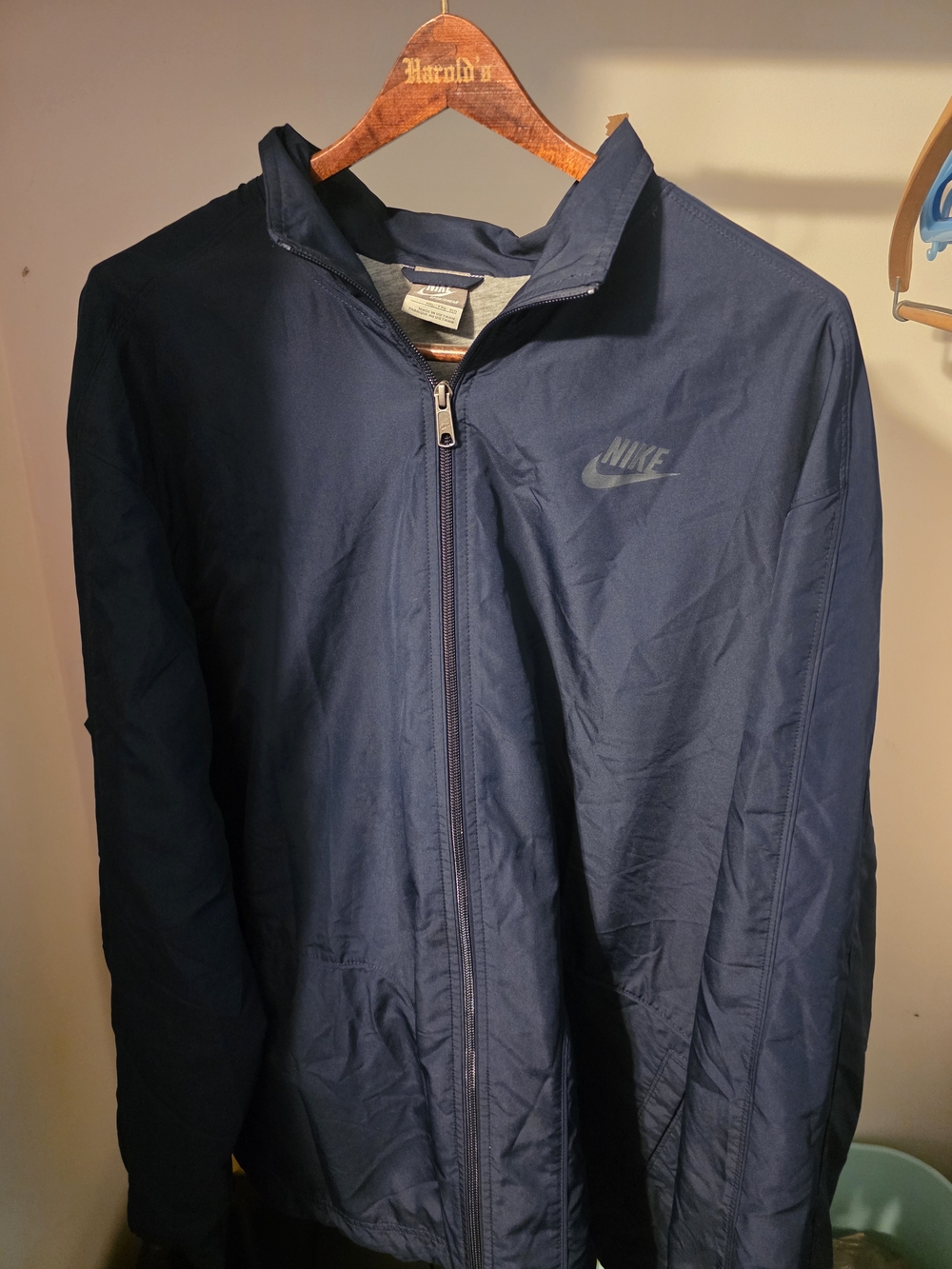 Nike Men's Dark Navy Zip-Up Windbreaker Jacket